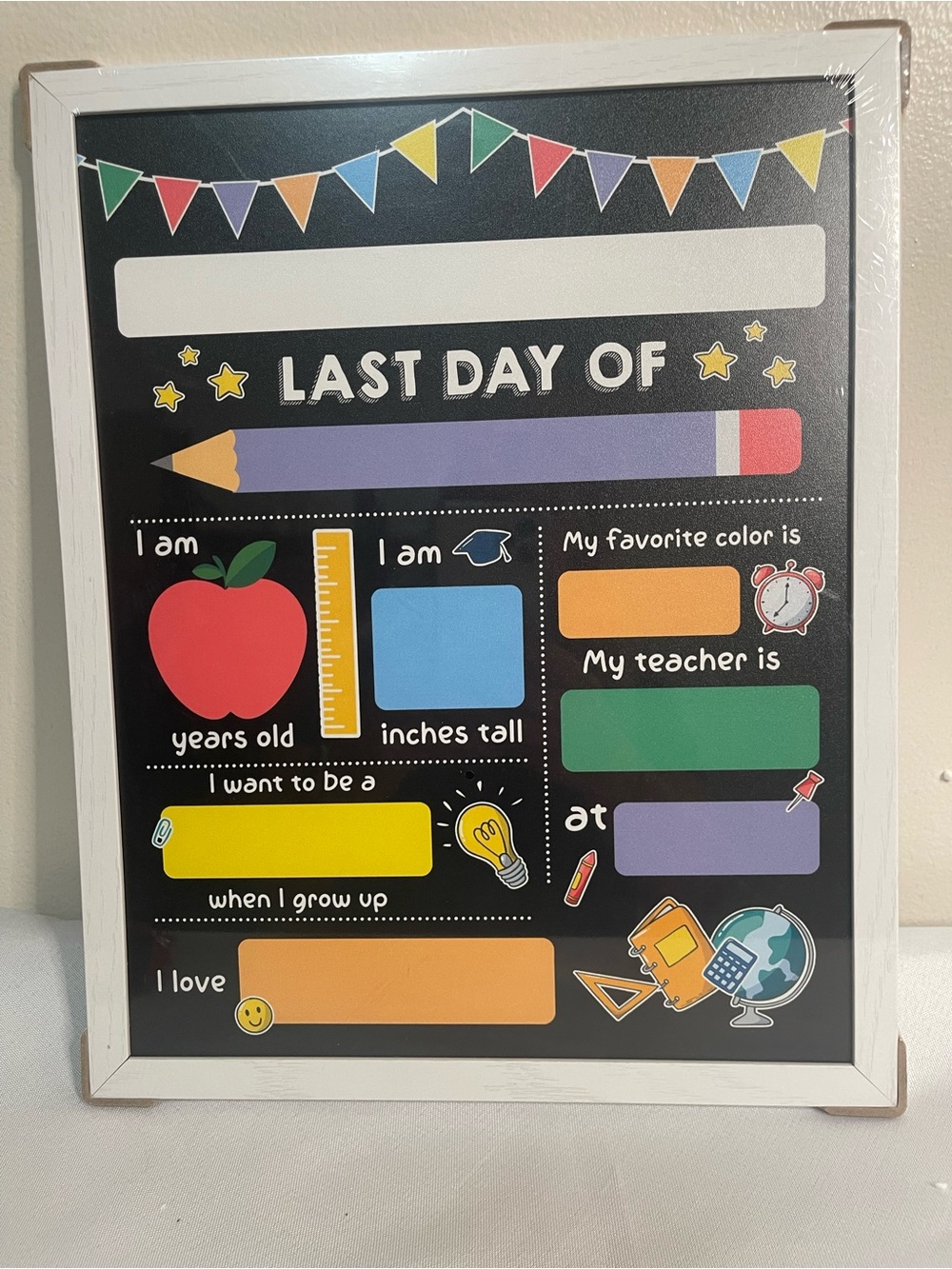 Last Day Of School Chalkboard Sign - Multicolor